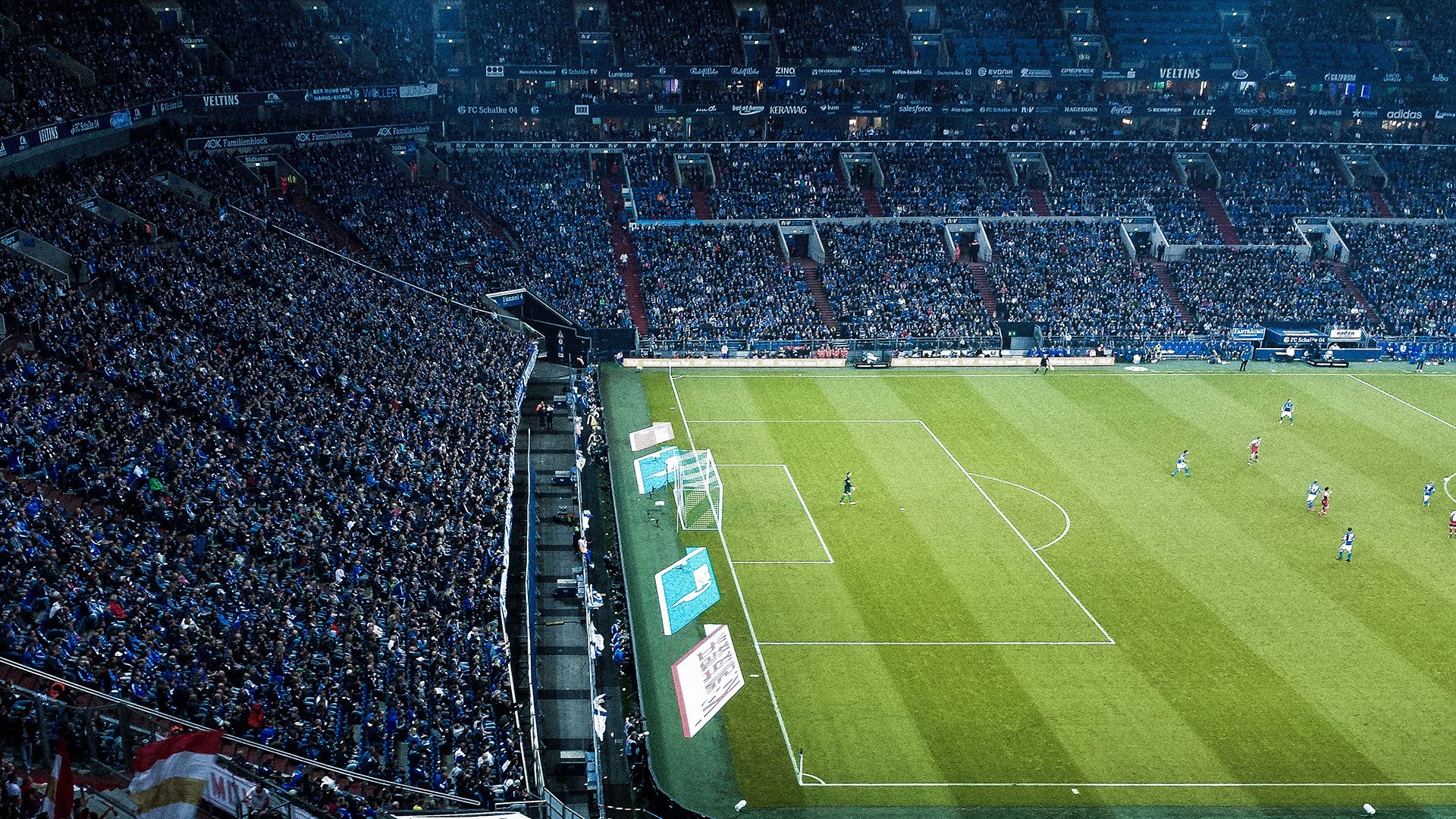 九游官网下载app下载-国足主场观众人数创新高，70588人助威，2021年国足主场